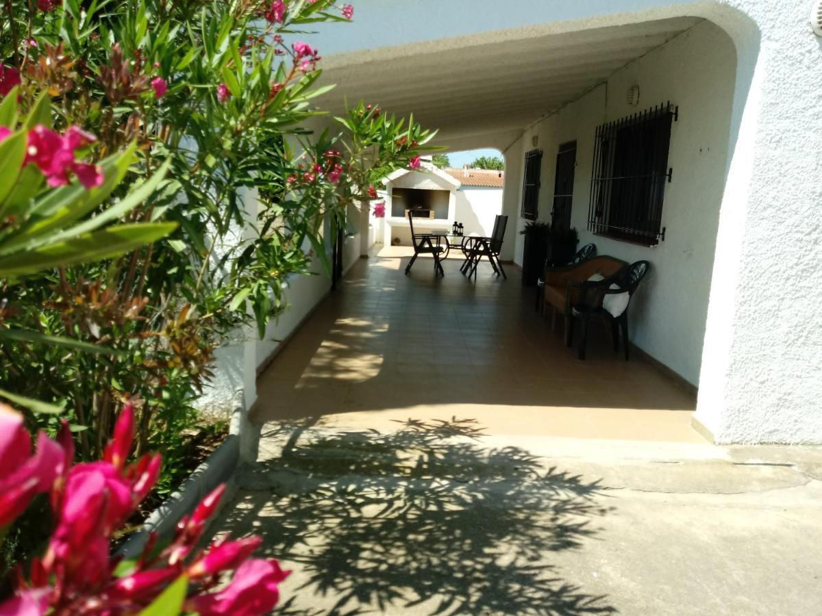 Chalet Garcia Deltebre Buitenkant foto